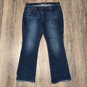 Old Navy Women Size 16 Short CURVY BOOT Cut Mid Rise Dark Wash Stretch Jeans